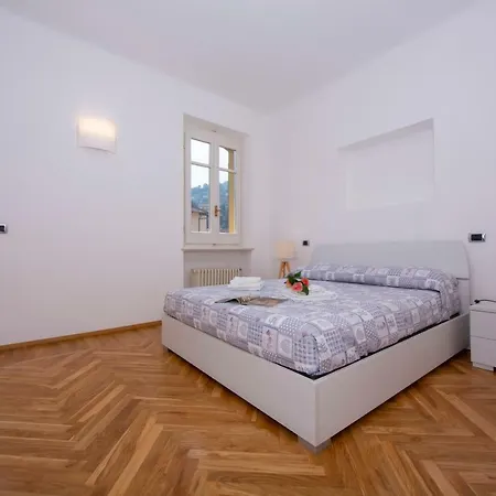 Sleeps 4 Wifi *