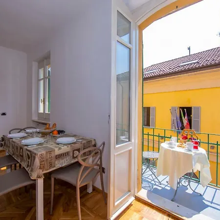 Appartement Sleeps 4 Wifi Stresa